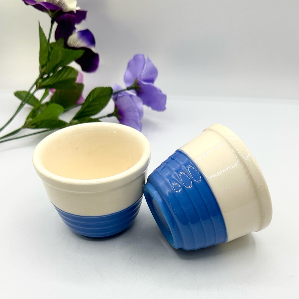 2 Universal Potteries blue & cream colored Ramekins. 1940s Vintage. Ohio.